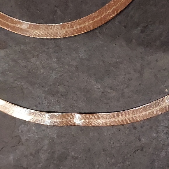 Milor 14k Solid Gold Herringbone Chain 10.7 Grams - Picture 6 of 13